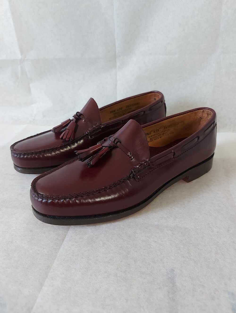 G.H. Bass & Co. Weejuns Tassel Loafers Size 81/2 Preppy Slip-on Dress Shoes